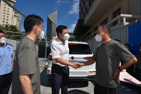 國(guó)商人集團(tuán)慰問(wèn)堅(jiān)守在和平區(qū)隔離點(diǎn)疫情防控一線工作人員